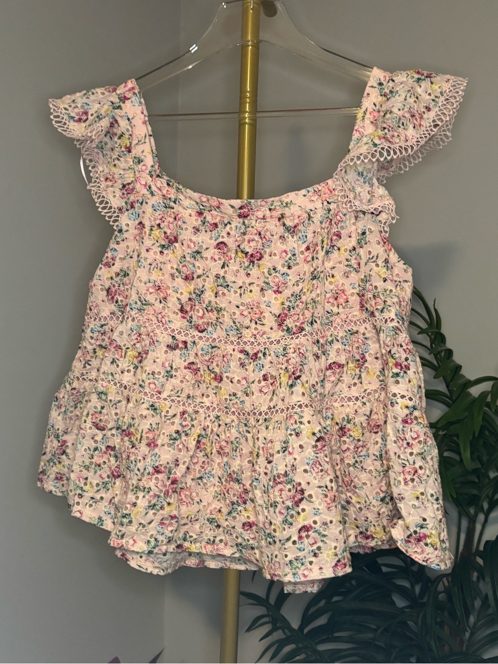 Mi Ami Pink Floral Ruffle Sleeve Cotton Top